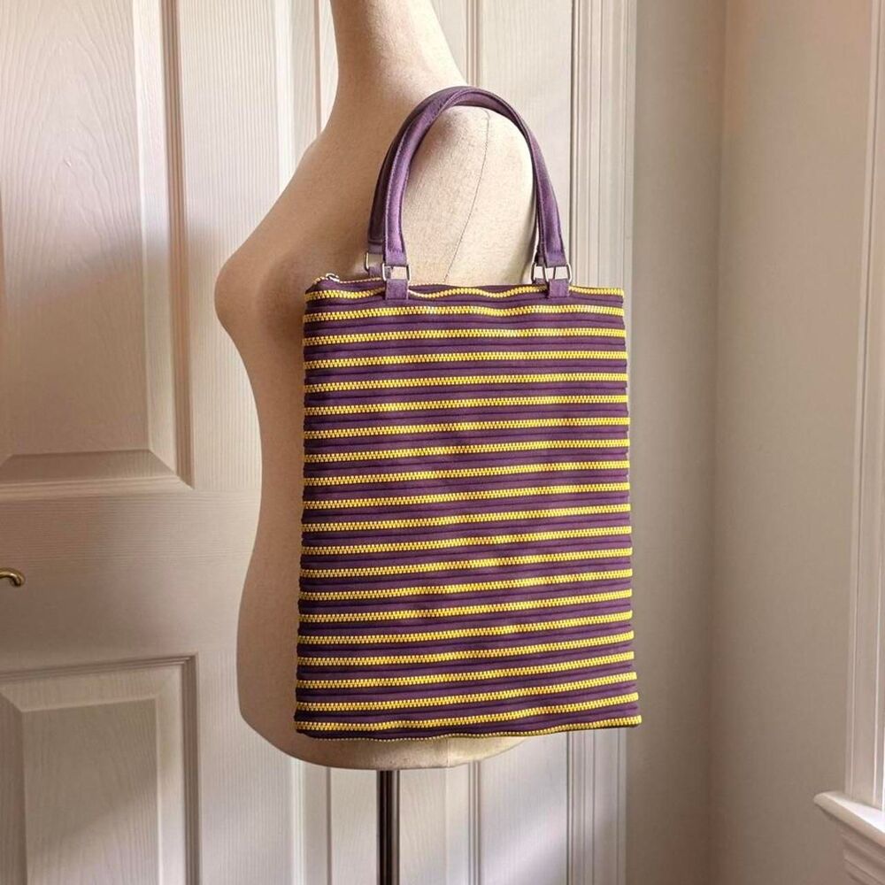 Eccentric Purple and Yellow Zip Up Tote